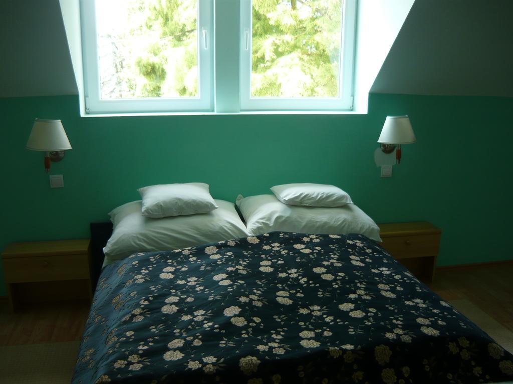 Hotel Kenese Balatonkenese Zimmer foto